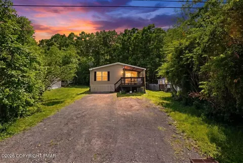 2549 Lynnwood Dr, East Stroudsburg, PA 18302