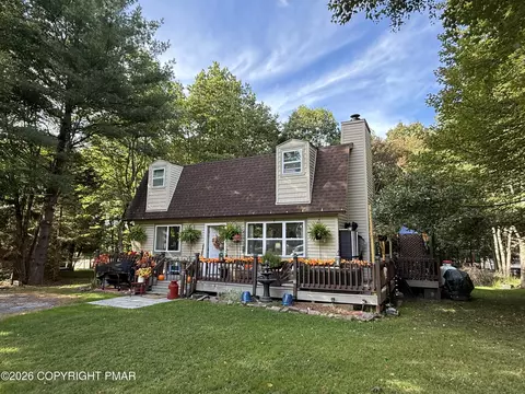 483 Mountain Rd, Albrightsville, PA 18210