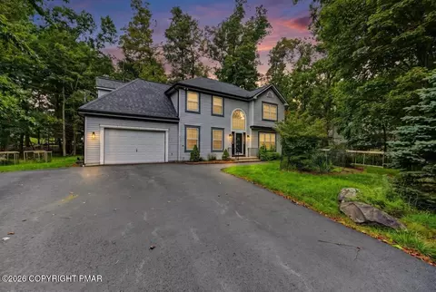 274 Spicebush Dr, East Stroudsburg, PA 18301