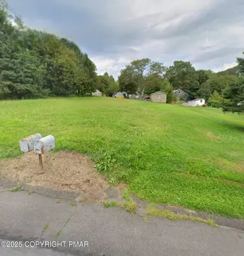 17 19 Upper Lehigh Main St, Freeland, PA 18224