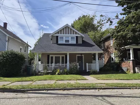 157 State St, East Stroudsburg, PA 18301