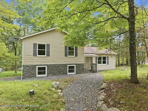 2148 Vista Cir, East Stroudsburg, PA 18302