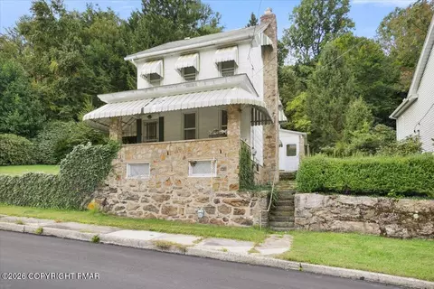 810 Center Ave, Jim Thorpe, PA 18229