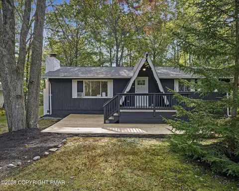 154 Squaw Trl, Pocono Lake, PA 18347