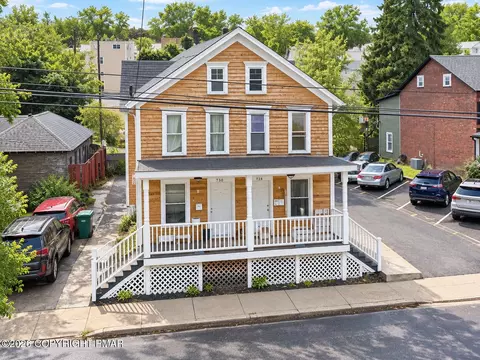 728-730 Ann St, Stroudsburg, PA 18360
