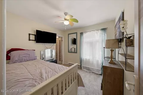 Bedroom - 3130 Delaware Cir, Bushkill, PA 18324 photo 7 of 11