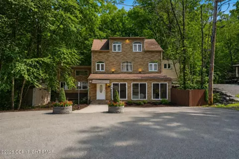 Exterior - 3130 Delaware Cir, Bushkill, PA 18324 photo 18 of 18