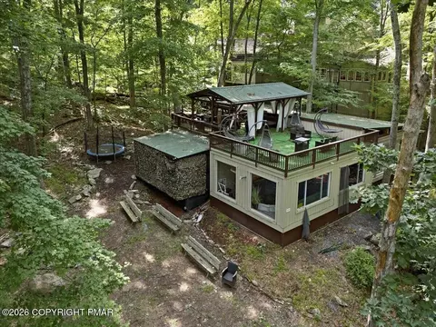 Exterior - 3130 Delaware Cir, Bushkill, PA 18324 photo 17 of 18