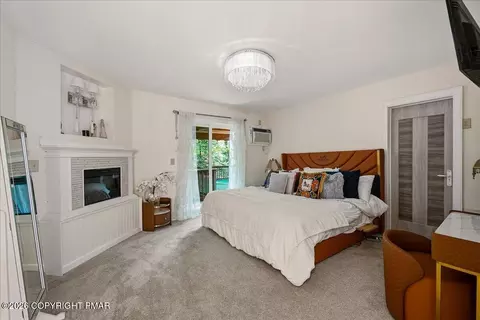 Bedroom - 3130 Delaware Cir, Bushkill, PA 18324 photo 1 of 11