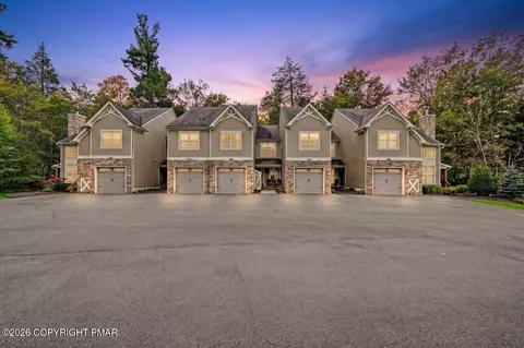 1214 Clymer Ln, Pocono Pines, PA 18350