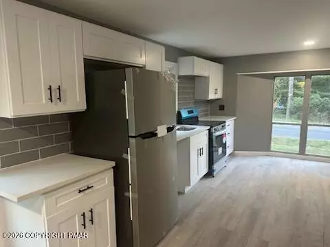 4 Cherry Tree Ln, Effort, PA 18330 photo 3