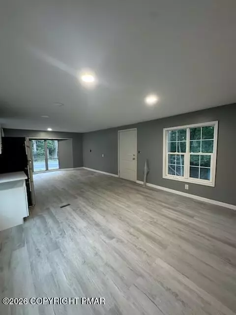 4 Cherry Tree Ln, Effort, PA 18330 photo 8