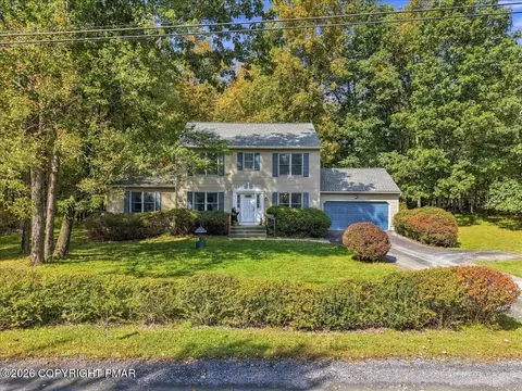 2125 Vista Cir, East Stroudsburg, PA 18302