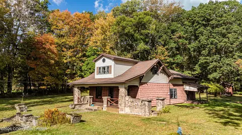 1686 S Lehigh Gorge Dr, Weatherly, PA 18255