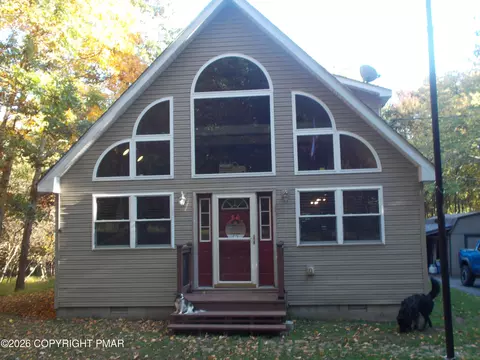 212 Summit Dr, Albrightsville, PA 18210