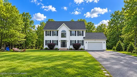169 Lookout Dr, Albrightsville, PA 18210