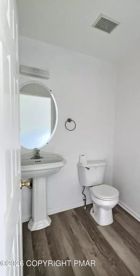 65 Lower Ridge View Cir # D, East Stroudsburg, PA 18302