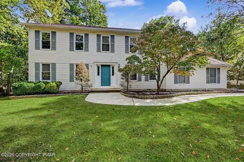 184 Escoll Dr, East Stroudsburg, PA 18301