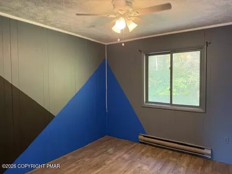 Bedroom - 5995 Decker Rd, Bushkill, PA 18324 photo 6 of 6