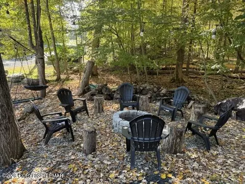 Exterior - 5995 Decker Rd, Bushkill, PA 18324 photo 5 of 6