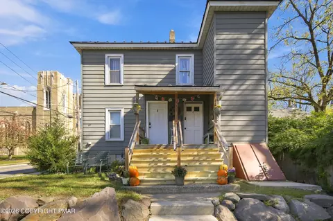 69 Ridgeway St, East Stroudsburg, PA 18301