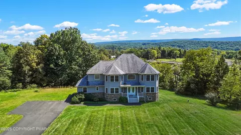 1657 Rachel Rd, Stroudsburg, PA 18360