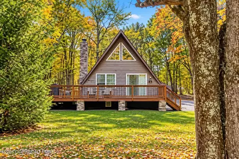 234 Brier Crest Rd, Blakeslee, PA 18610