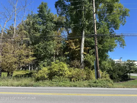 447 Independence Road # 3, East Stroudsburg, PA 18301