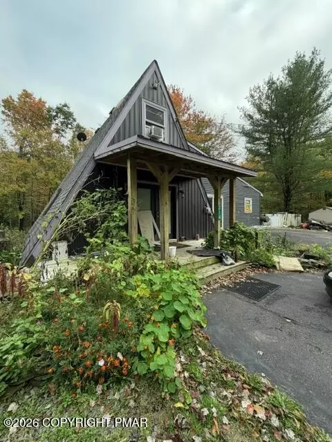 214 Cross St, Pocono Lake, PA 18347