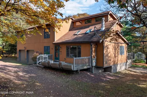 320 Midland Ct, Albrightsville, PA 18210