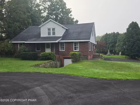 2115 W Main St, Stroudsburg, PA 18360