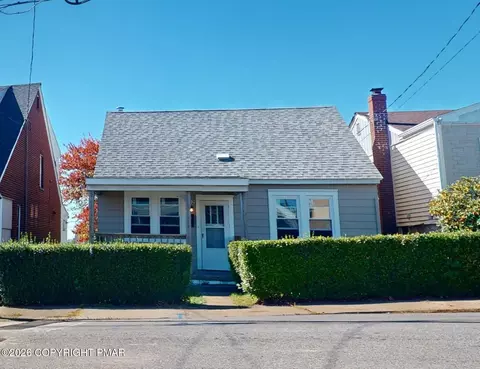 642 Harrison St, Hazleton, PA 18201