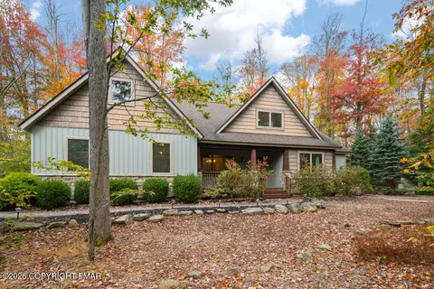 316 Canoe Brook Rd, Pocono Pines, PA 18350