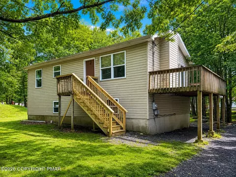 23 Lenape Trl, Albrightsville, PA 18210