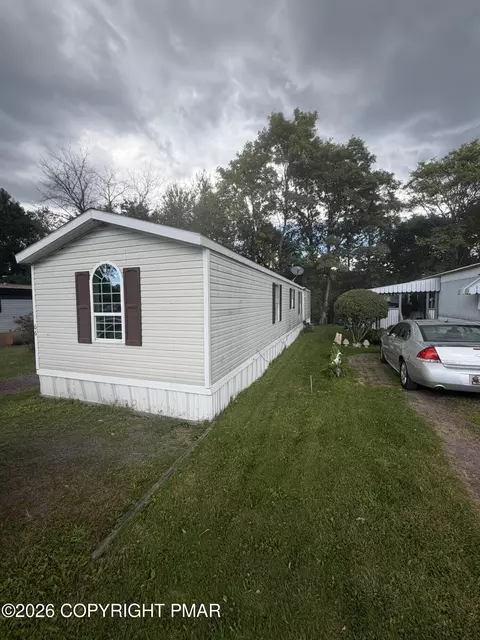 66 Andrew Dr, Ashley, PA 18706