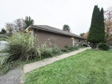 1173 Pope Rd, Tobyhanna, PA 18466