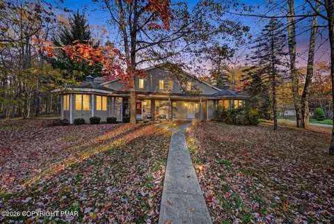 2303 Jester Ct, Tobyhanna, PA 18466