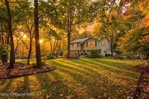 107 Paw Paw Dr, Kunkletown, PA 18058