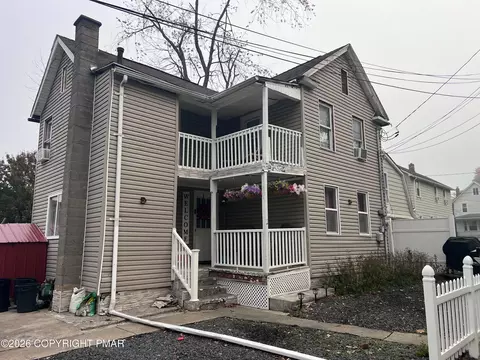 34 Thompson St, Wilkes Barre, PA 18702