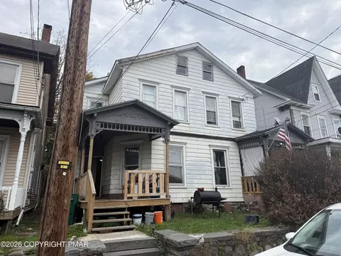 70 Lackawanna Ave, East Stroudsburg, PA 18301