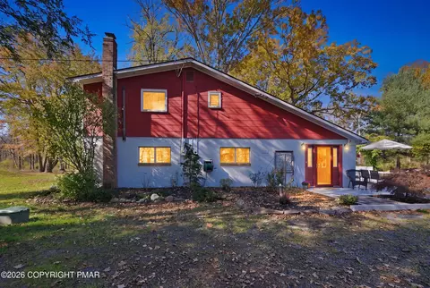 1286 Beaver Valley Rd, Stroudsburg, PA 18360