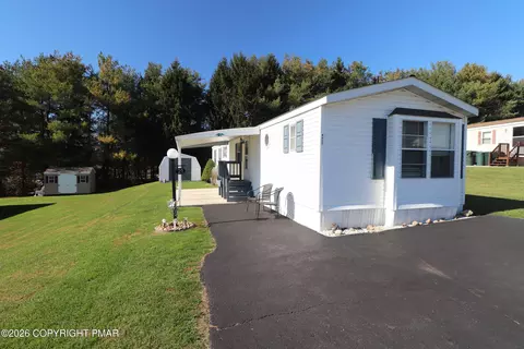 21 Blue Mountain Vw, Kunkletown, PA 18058