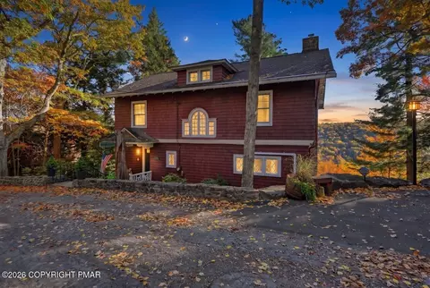 58 Swiftwater Ave, Pocono Manor, PA 18349