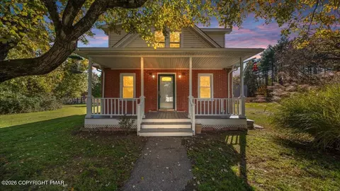 210 Howard St, Stroudsburg, PA 18360