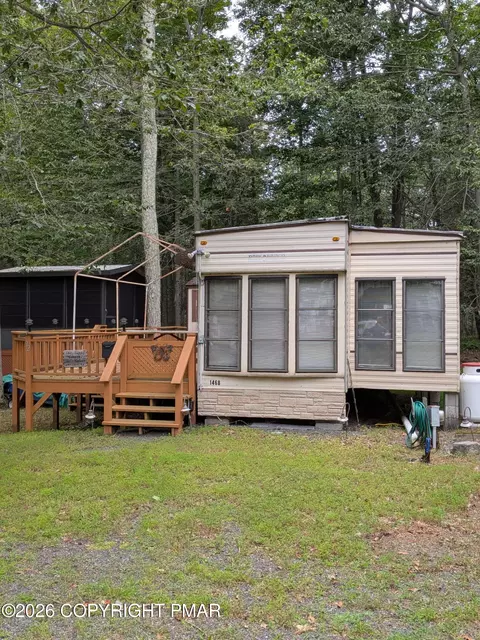 92 Hemlock Trl, Gouldsboro, PA 18424