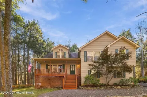 176 Sir Bradford Rd, Pocono Lake, PA 18347