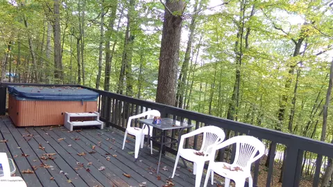 2121 Apley Dr, Bushkill, PA 18324 photo 22