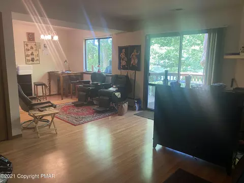 3329 Windermere Dr, Bushkill, PA 18324 photo 6