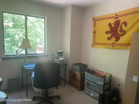 3329 Windermere Dr, Bushkill, PA 18324 photo 9