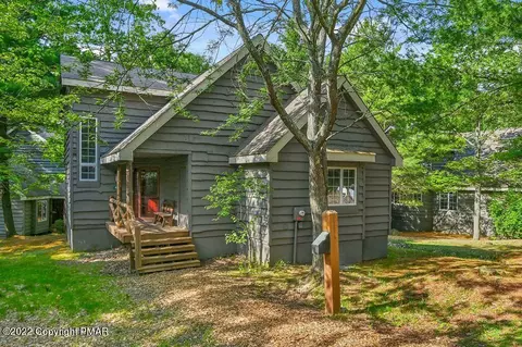43 Midway, Lake Harmony, PA 18624
